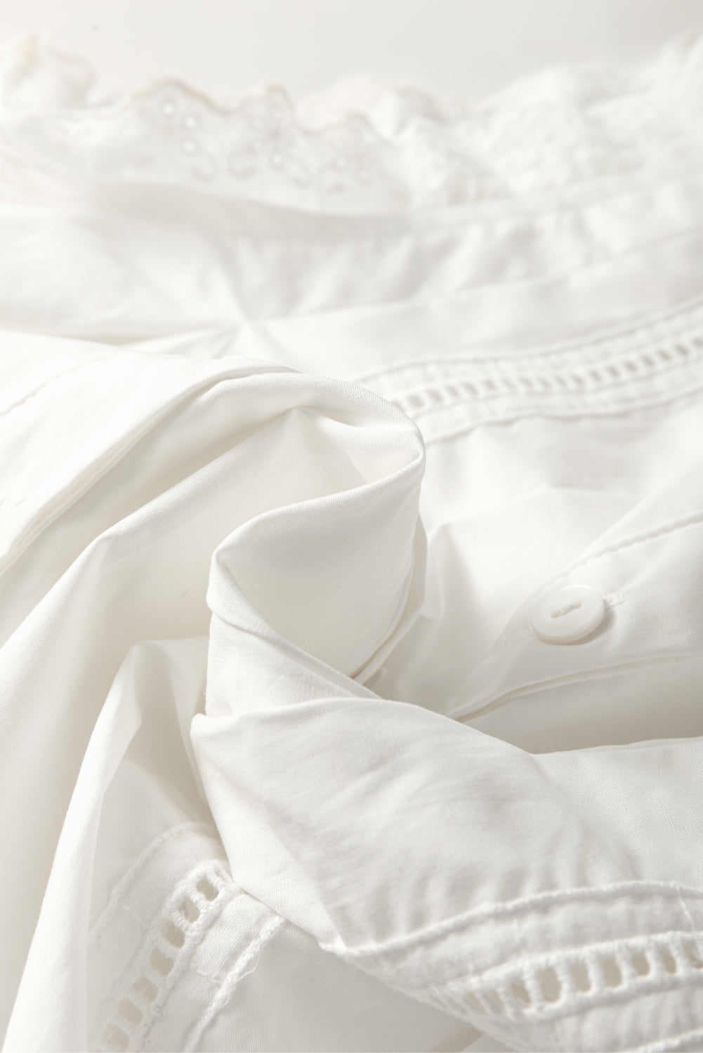 Chemise blanche sans manches en dentelle crochetée | Haut chic d'été