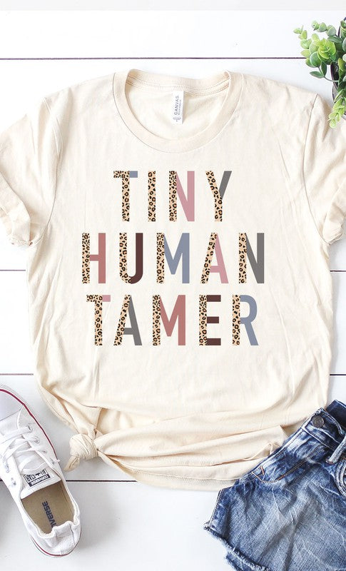 T-shirt graphique Tiny Human Tamer PLUS