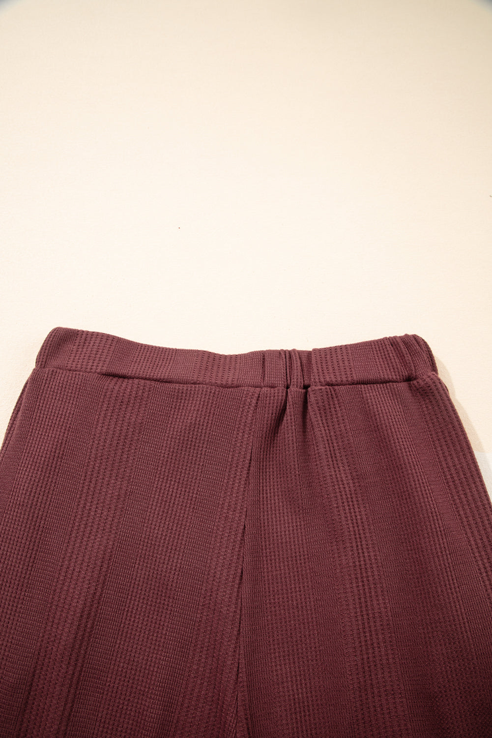 Ensemble débardeur et pantalon côtelés à volants de couleur unie Red Dahlia