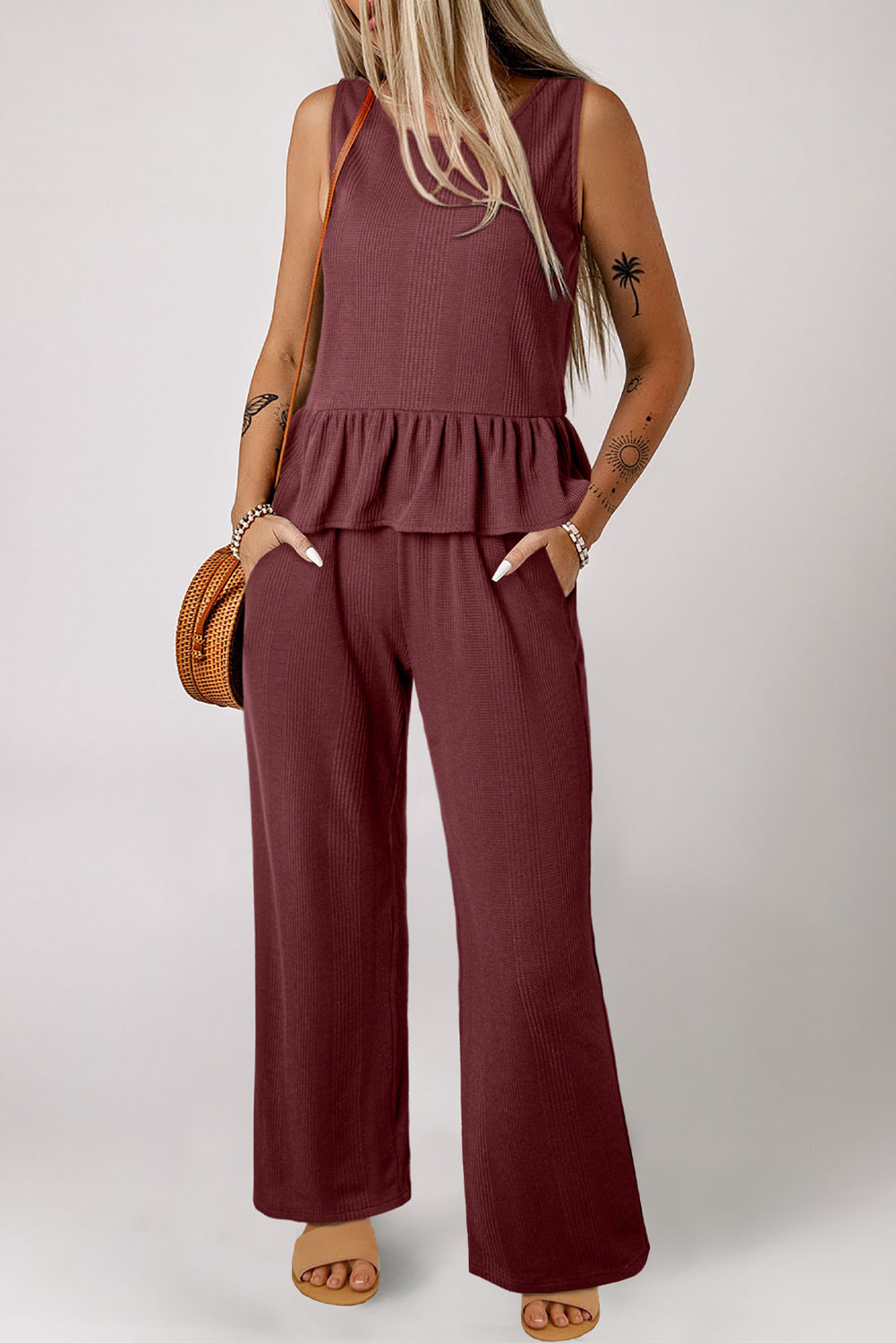 Ensemble débardeur et pantalon côtelés à volants de couleur unie Red Dahlia