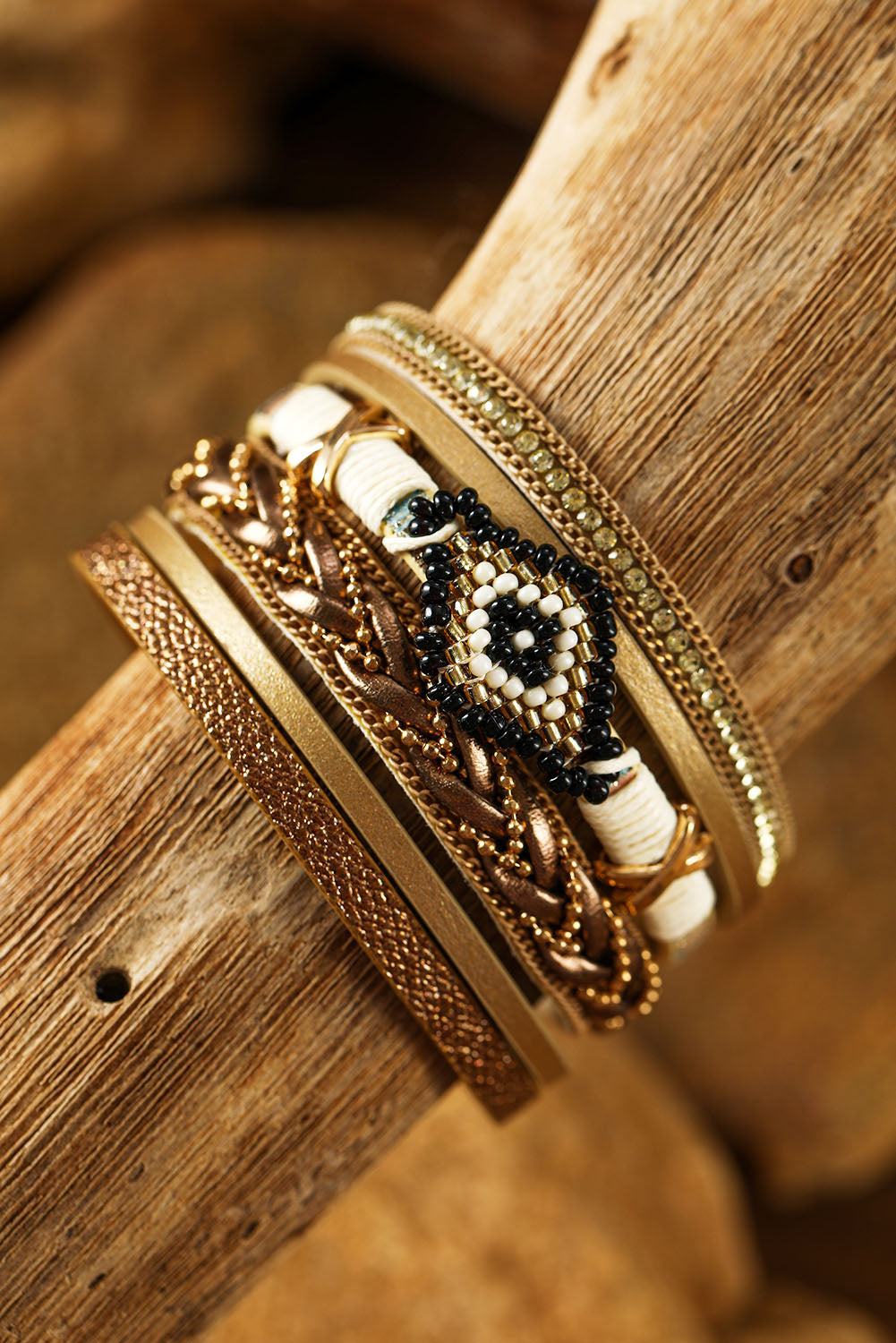 Bracelet à boucle magnétique avec perles en strass multicolores