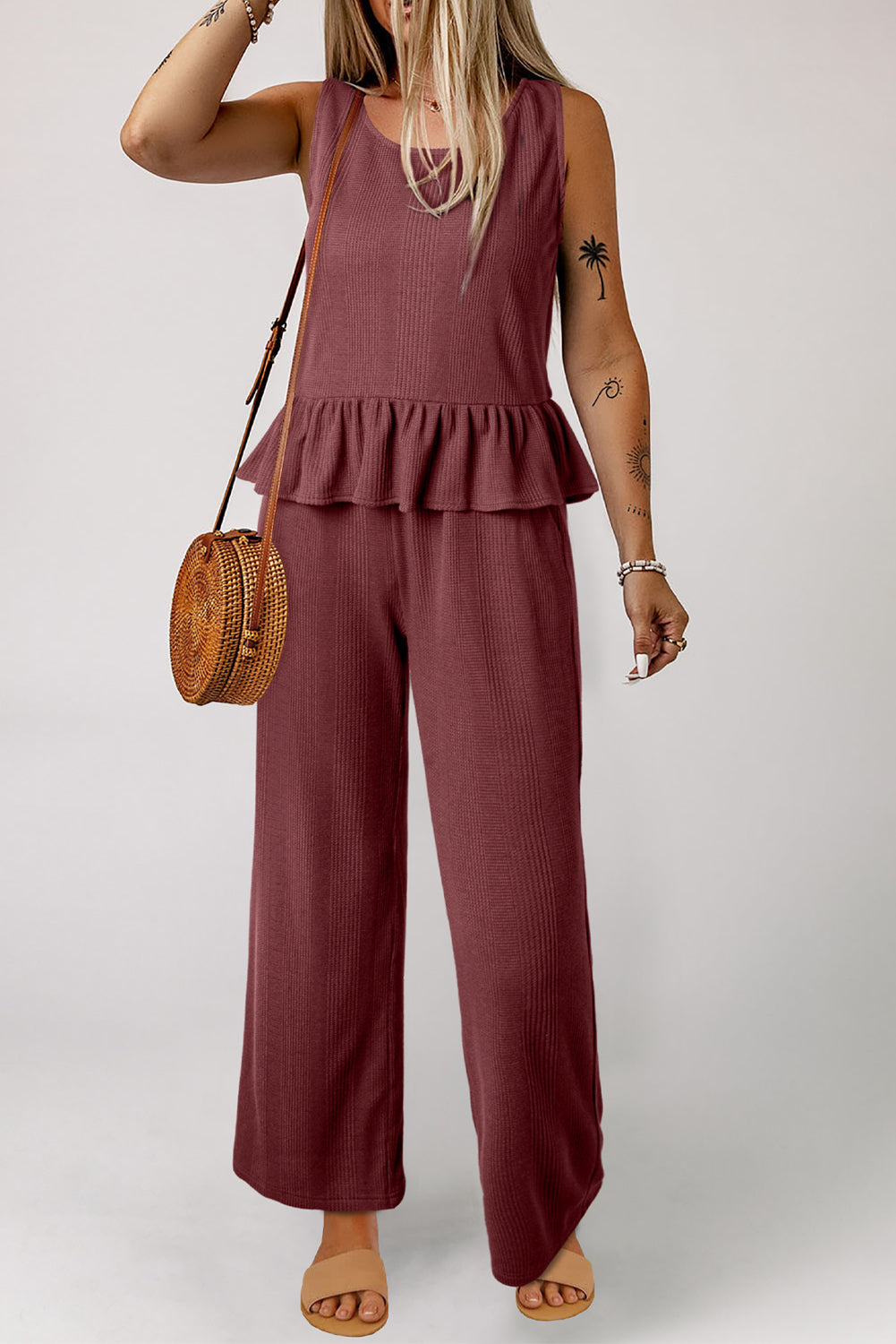 Ensemble débardeur et pantalon côtelés à volants de couleur unie Red Dahlia
