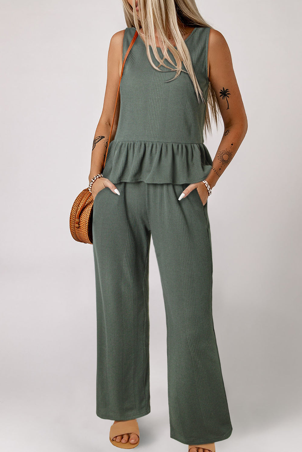 Ensemble débardeur et pantalon côtelés vert uni à volants