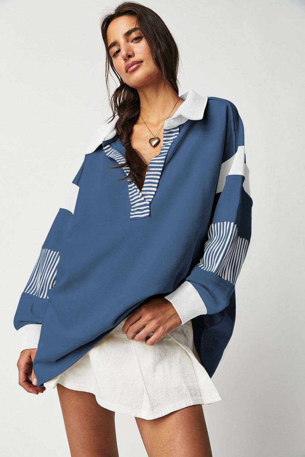 Outward span of Sail Blue Striped in blue