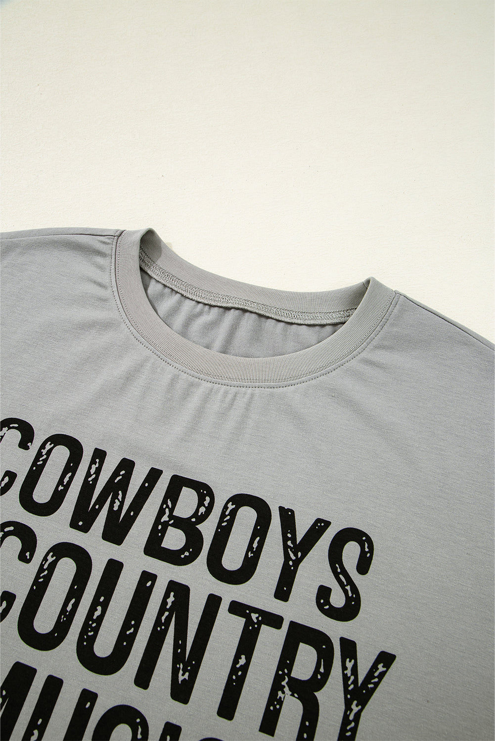 T-shirt ras du cou graphique High Cowboys & Country Music – Ambiance western, style quotidien
