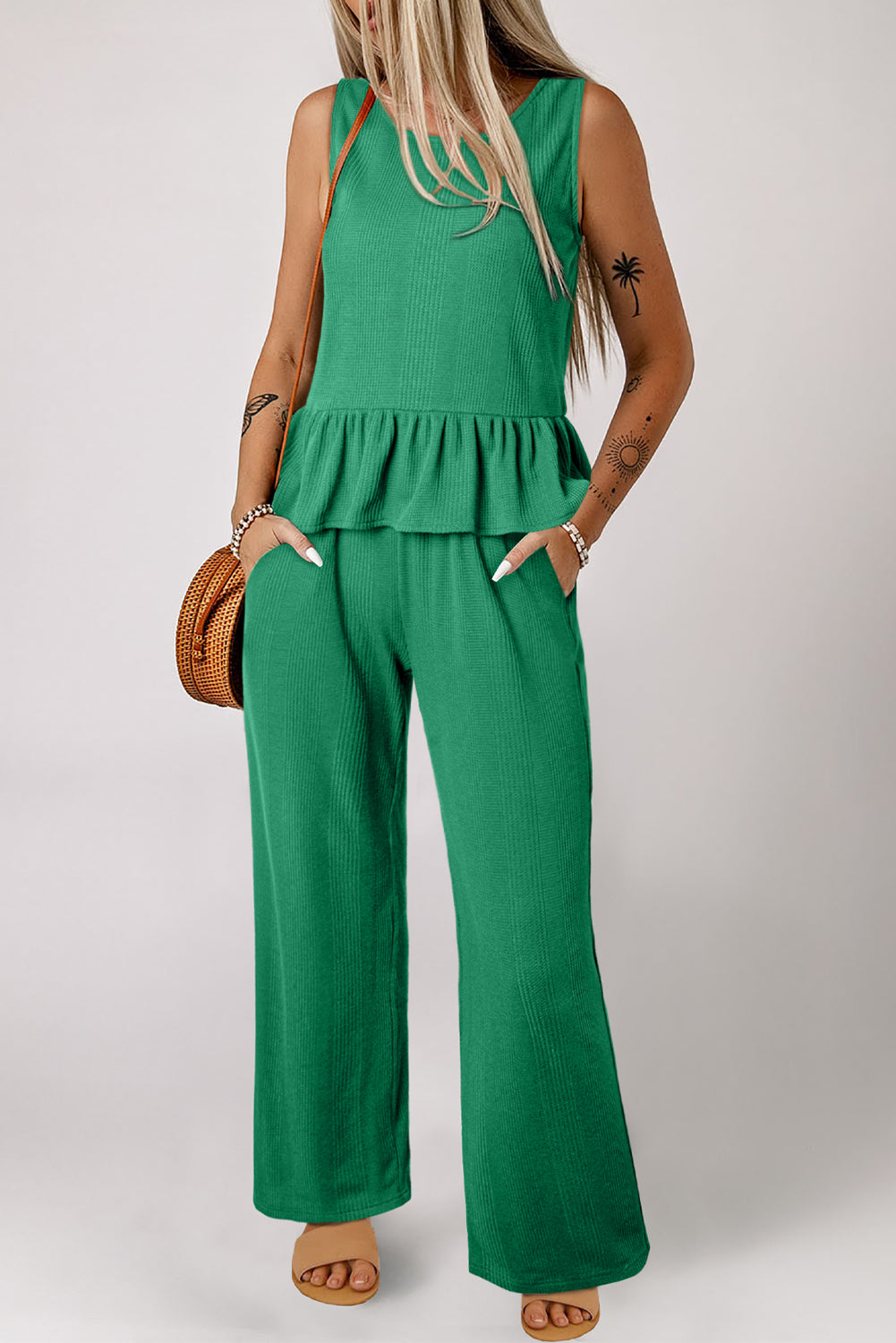 Ensemble débardeur et pantalon côtelés de couleur unie verte