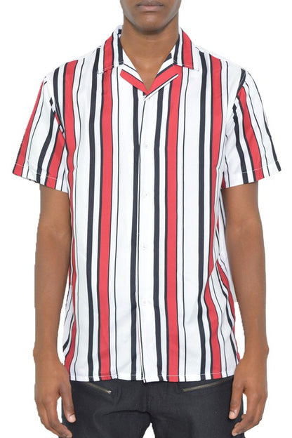 CHEMISE À MANCHES COURTES POUR HOMMES À RAYURES ET À BOUTONNAGE IMPRIMÉ