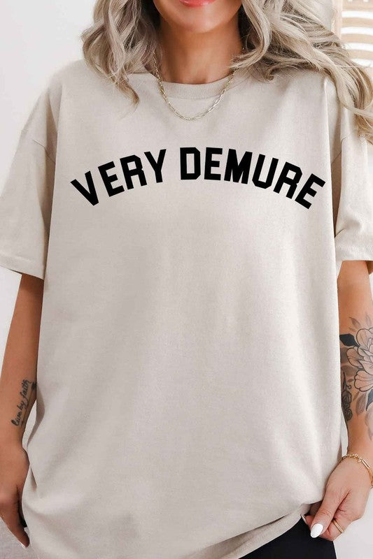 T-SHIRT GRAPHIQUE TRÈS SOBRE