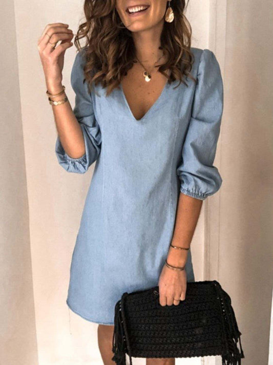 Full size V-neck half sleeve dress in light blue, no stretch, 65% rayon and 35% polyester.