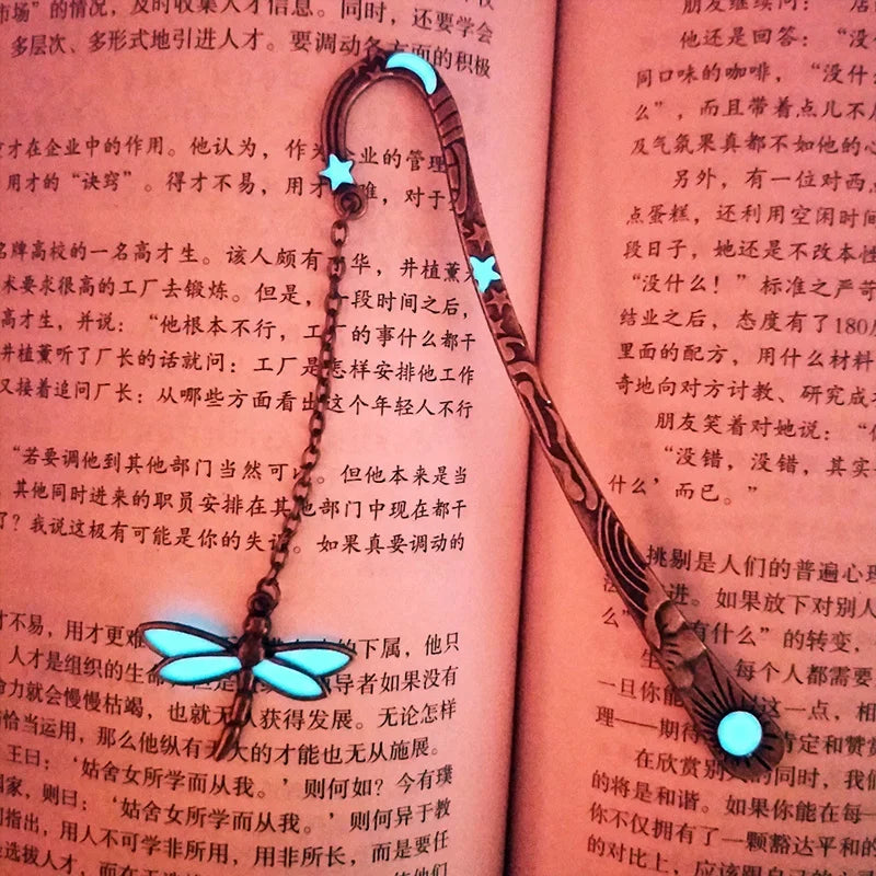 Cute Luminous Metal Feather Bookmarks Owl Dragonflies Butterflies Book Marks for Teachers Gift Beautiful Book Accessories