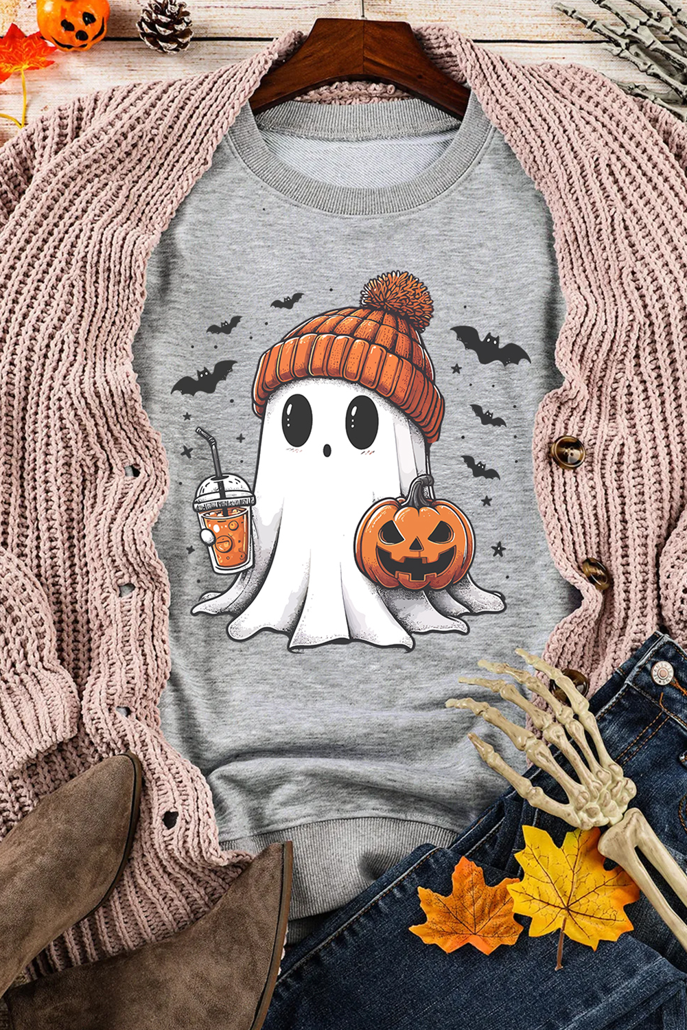 Sweat-shirt ras du cou gris à imprimé fantôme d'Halloween et épaules tombantes