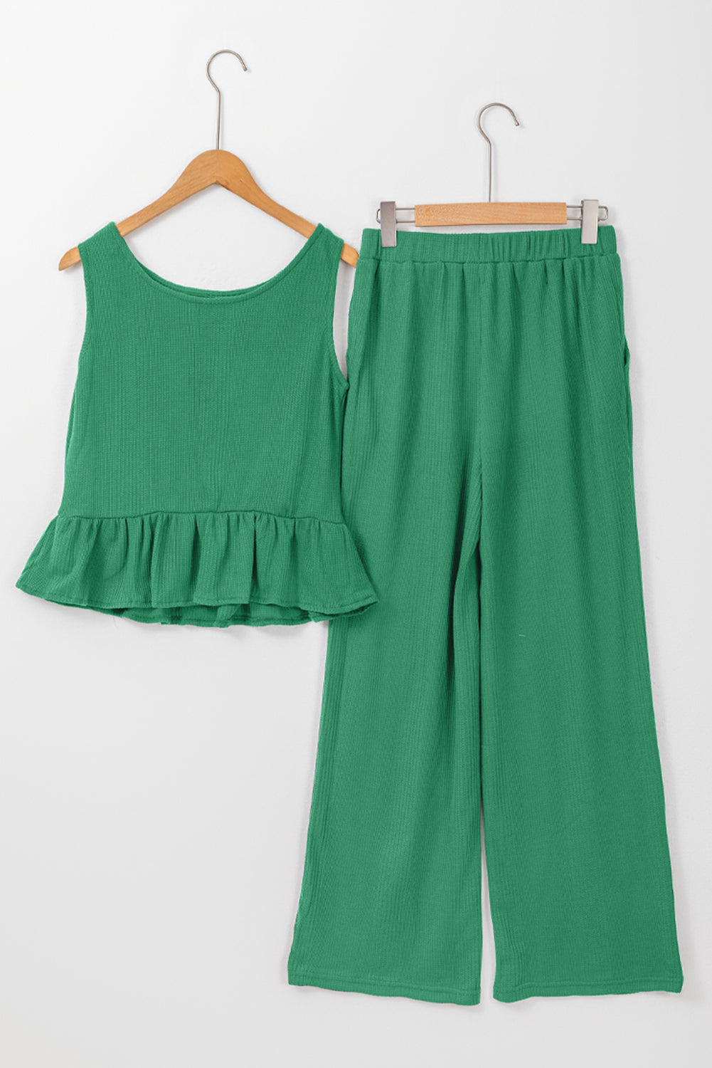 Ensemble débardeur et pantalon côtelés de couleur unie verte