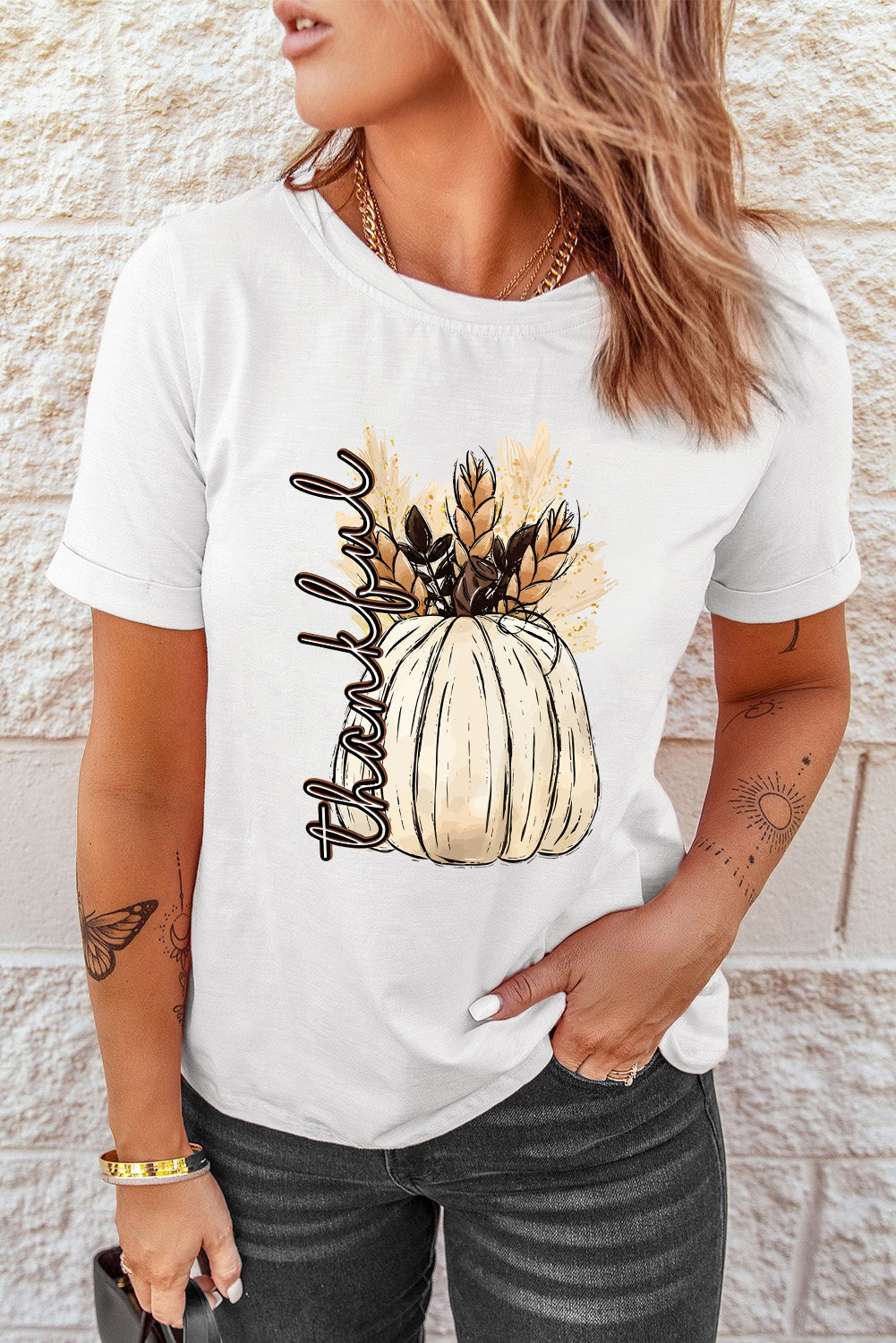 T-shirt graphique de Thanksgiving à motif de citrouille White Harvest