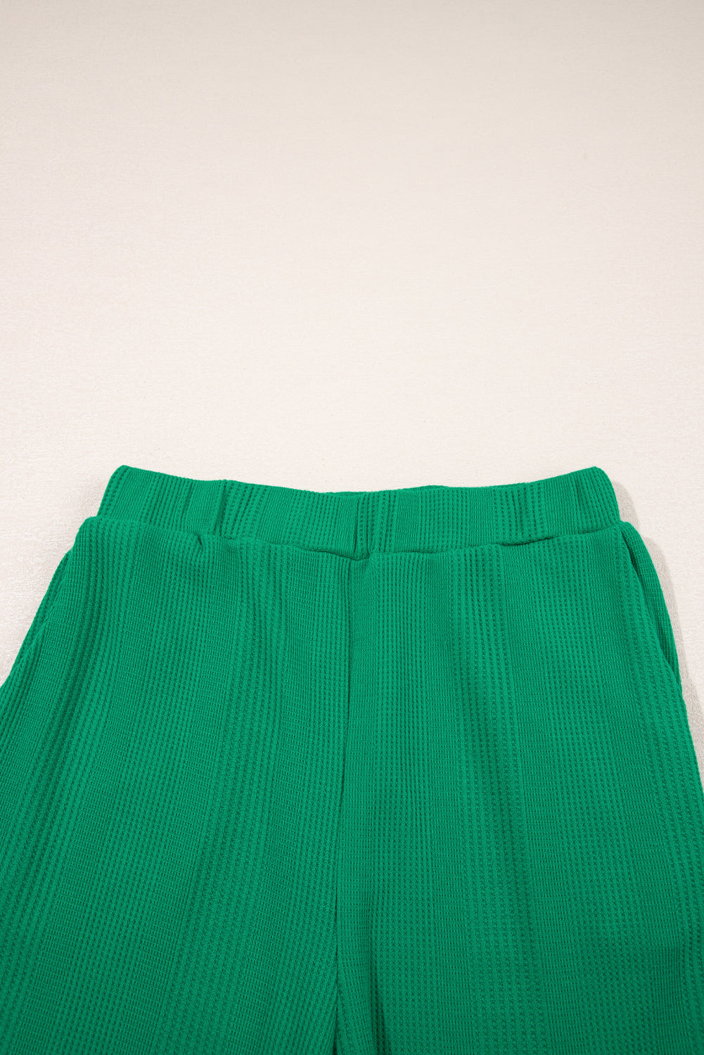 Ensemble débardeur et pantalon côtelés de couleur unie verte